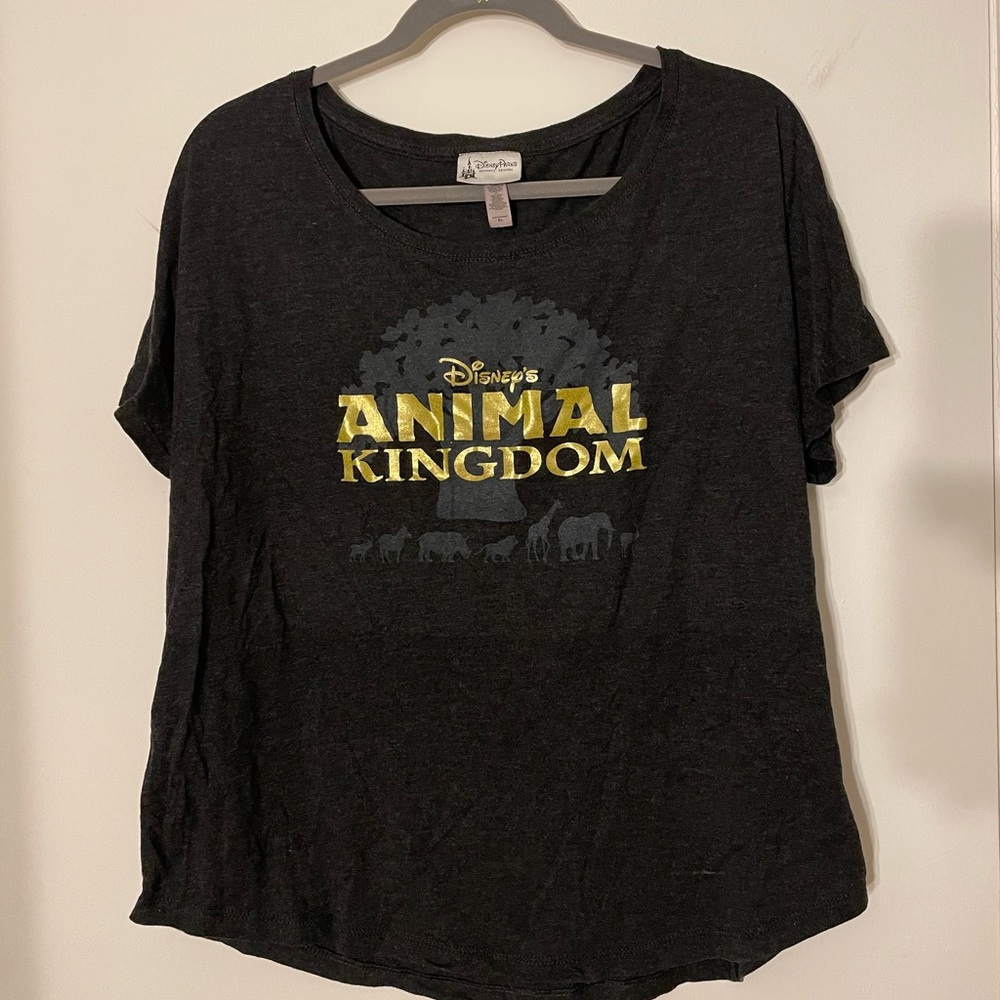 Disney Parks Animal Kingdom Grey and Gold size XL t-shirt